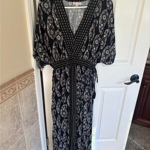 Knox Rose Black and White Maxi Dress